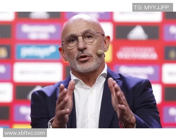 西班牙长发女足球明星的风采与成就探秘