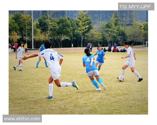 杭州足球队在全国足球配合排行榜中荣获第三名的辉煌成就